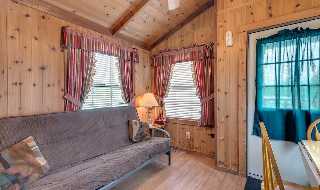 Lake Conroe One Bedroom Cabin 4 Willis Tx